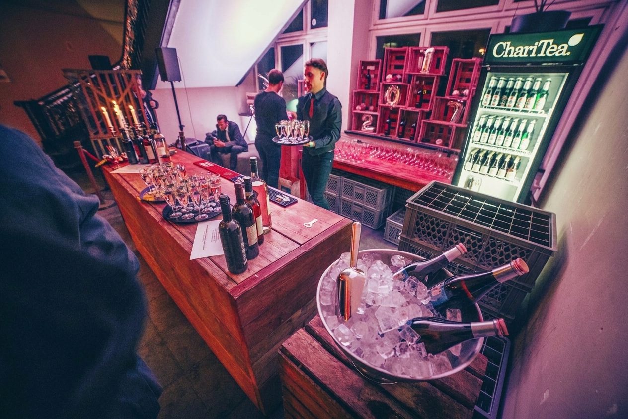 Open Bar mit allen Getränken