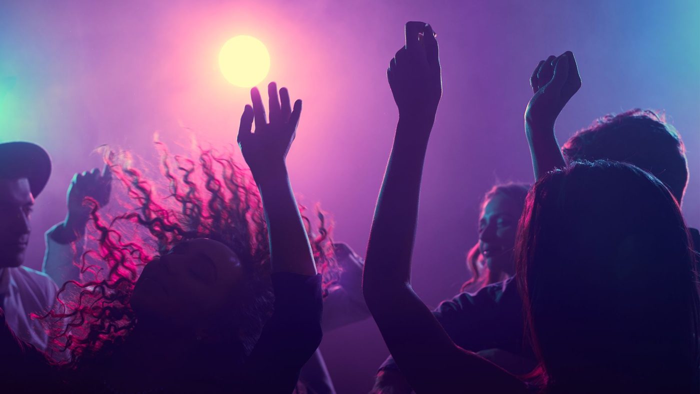 Party Floor mit tanzender Menge